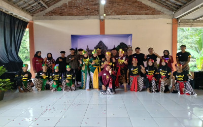 Gali Potensi dan Kreativitas, Siswa Kelas XII MA Muhammadiyah 3 Ketro Unjuk Kemampuan dalam Ujian Praktik